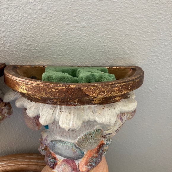 2 HUGE Mark Roberts wall decor - Picture 6 of 7